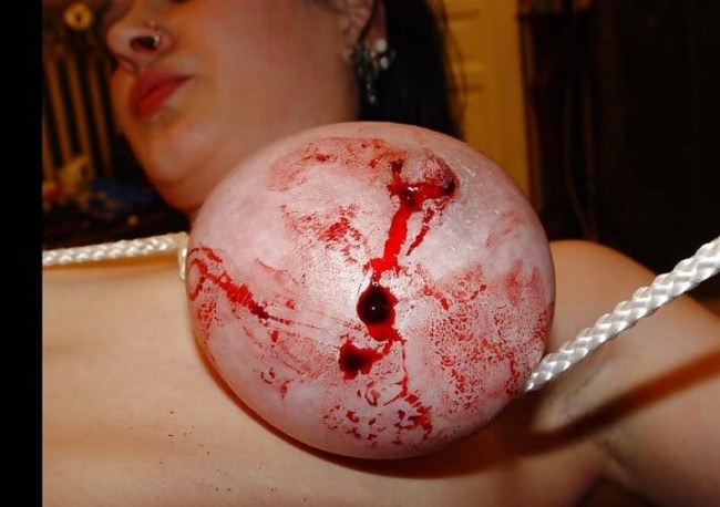 BDSM blood & torture